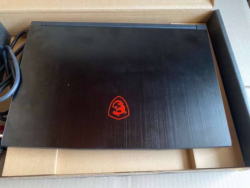 BOXED MSI GF63 Thin  Gaming  i5-11400 15.6` FHD 8GB RAM 512GB SSD 4GB NVIDIA GeForce GTX1650